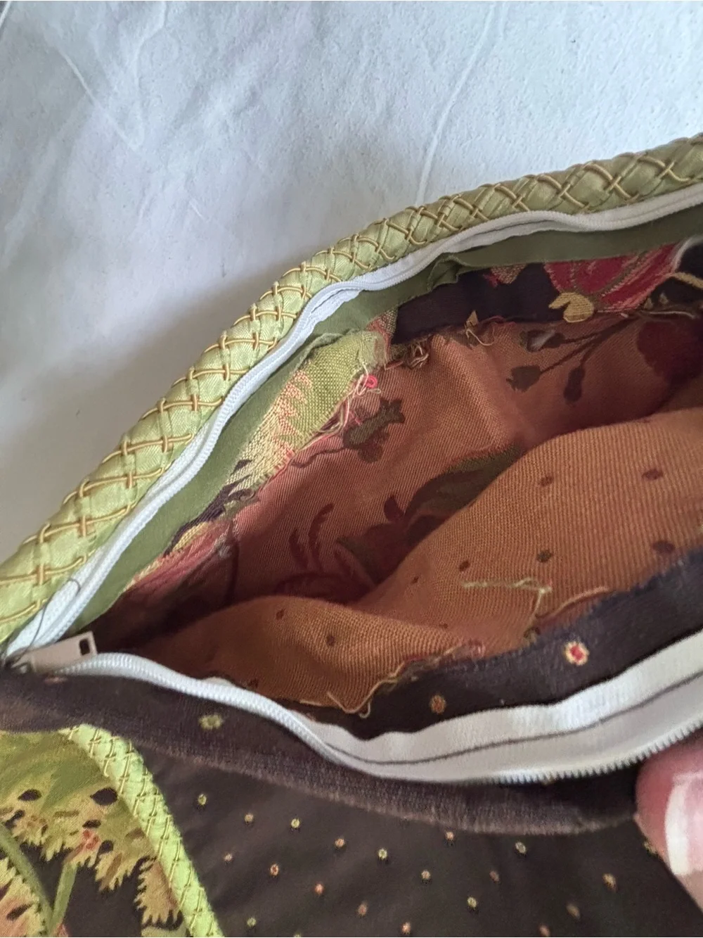 Set of 2 vintage floral pillowcases